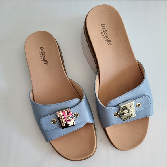 Dr. Schooll's Island Icon Buckle Slide Sandals. - Picture 2 of 11